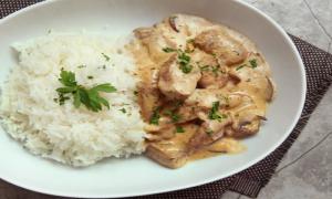 Cơm rang Dương Châu vàng óng, đơn giản, ai ăn cũng mê