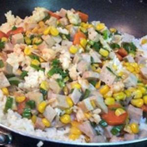 Cách làm cơm rang hình cây thông