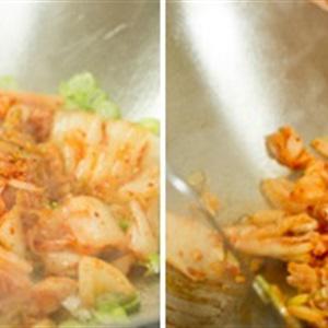 Cách làm cơm rang kim chi chua cay