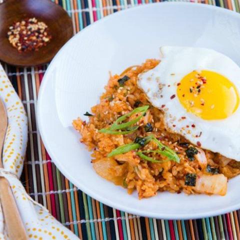 Cách làm cơm rang kim chi chua cay