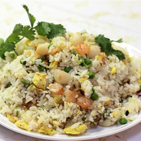 Cách làm cơm rang thập cẩm