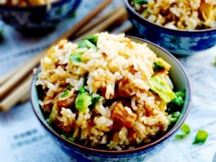 Cơm rang thập cẩm đơn giản mà ngon