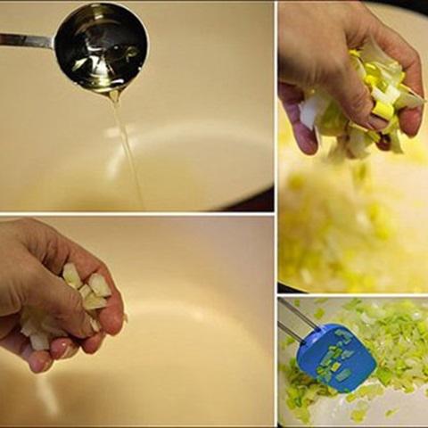 Cách làm cơm rang thập cẩm nóng hổi