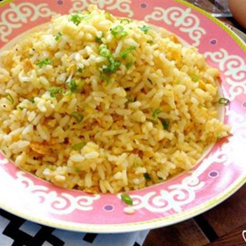 Cách làm cơm rang trứng gà