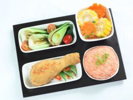 Cơm sốt cà gà chiên