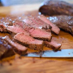 Cách làm cơm thịt bò trộn rau chân vịt