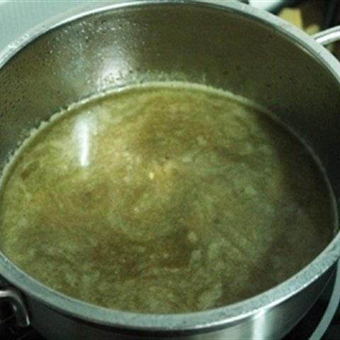 Cách làm cơm thịt heo khìa nước dừa