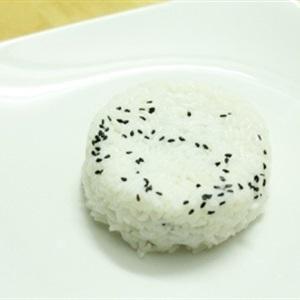 Cách làm cơm thịt heo khìa nước dừa