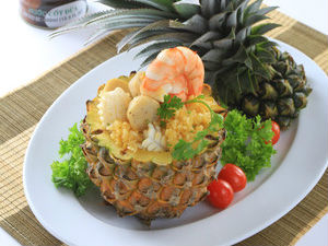 Cơm thơm hải sản nước cốt dừa