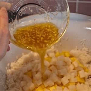 Cách làm cơm trái thơm