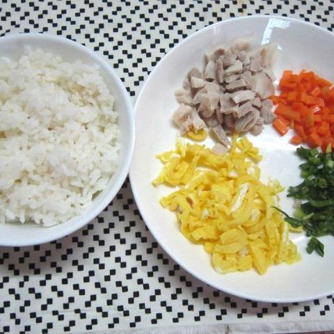 Cách làm cơm trắng rang thập cẩm