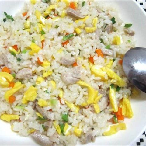 Cách làm cơm trắng rang thập cẩm