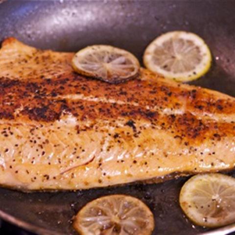 Cách làm cơm trộn cá hồi