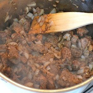 Cách làm cơm trộn sốt thịt bò Morocco