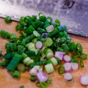 Cách làm cơm trộn thịt bò và củ cải