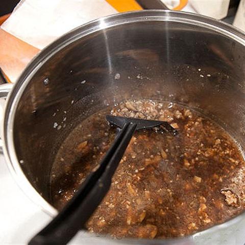 Cách làm cơm trộn thịt hầm