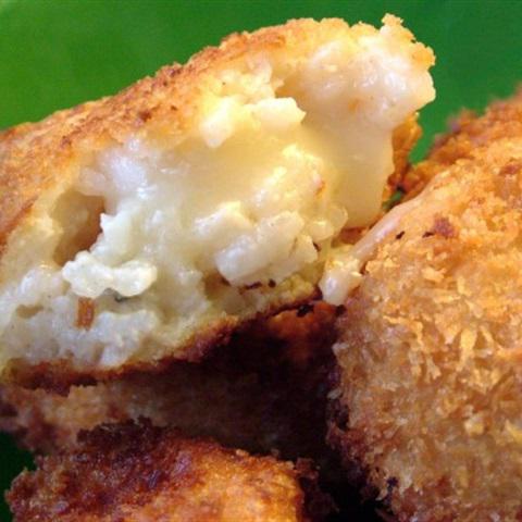 Cách làm cơm viên chiên của Ý