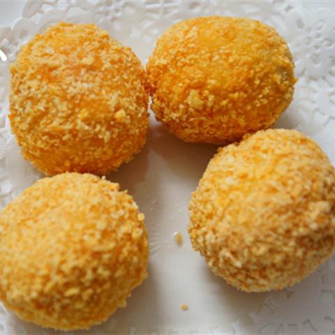 Cách làm cơm viên chiên giòn