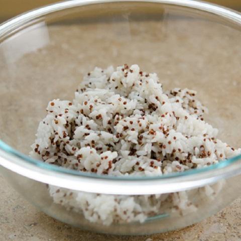 Cách làm cơm viên chiên phô mai