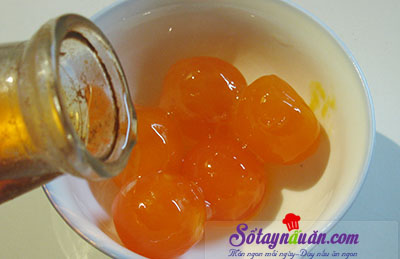 Công thức bánh bông lan cuộn trứng muối xốp mềm khó cưỡng