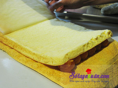 Công thức bánh bông lan cuộn trứng muối xốp mềm khó cưỡng