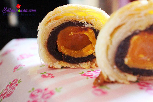 Công thức bánh nhân trứng muối ngon không tưởng