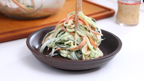 Công thức bánh táo chiên ngọt lịm, thơm nức mũi