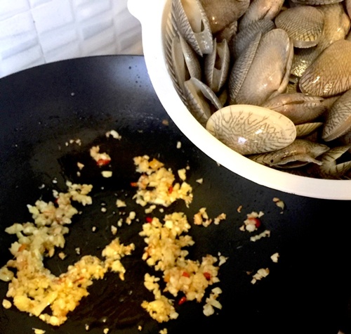 Công thức bò sốt vang đậm đà cho bữa tối quây quần