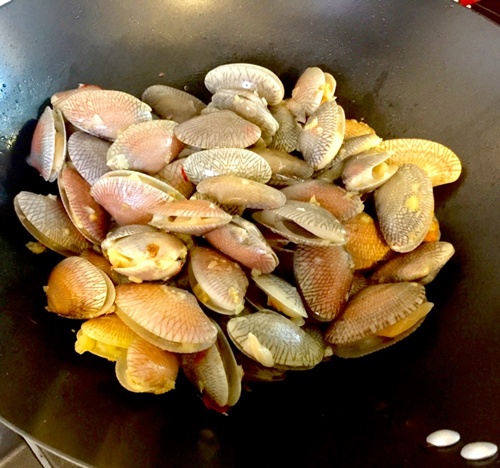 Công thức bò sốt vang đậm đà cho bữa tối quây quần