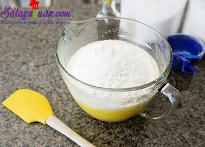 Công thức cho bánh bông lan cherry nướng thêm ngon