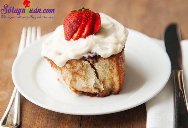 Công thức cho món bánh quế cuộn mứt dâu ngon tuyệt hảo