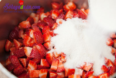 Công thức cho món bánh quế cuộn mứt dâu ngon tuyệt hảo