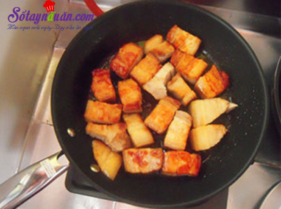 Công thức cho món thịt kho củ năng đậm đà đưa cơm