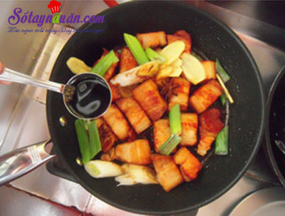 Công thức cho món thịt kho củ năng đậm đà đưa cơm