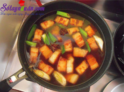 Công thức cho món thịt kho củ năng đậm đà đưa cơm