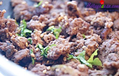 Công thức cho món trứng bọc kimbap bò ngon đúng điệu