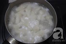 Công thức đơn giản làm bánh quả nhót ngon ngọt