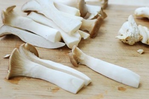 Công thức làm mì trộn cay kiểu Hàn ăn ngon đừng hỏi