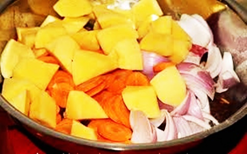 Công thức mỳ Udon xào kim chi kiểu Hàn ăn là ghiền