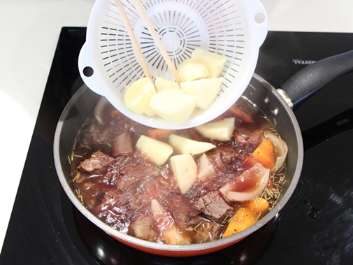 Công thức mỳ Udon xào kim chi kiểu Hàn ăn là ghiền