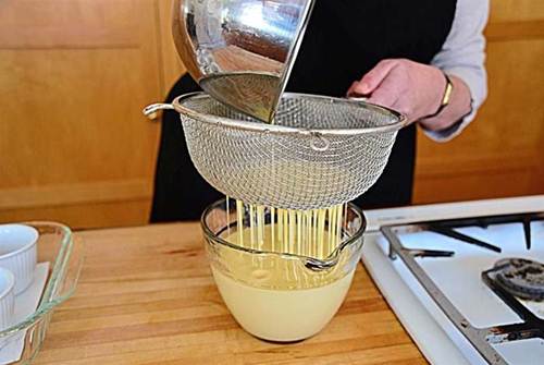 Công thức pizza khoai tây giòn thơm, cho bữa sáng lạ miệng