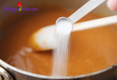 Công thức sốt bơ đậu phộng ăn cùng kem cực ngon