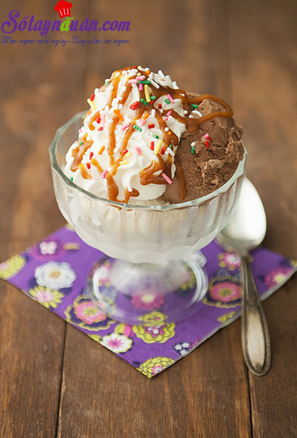 Công thức sốt bơ đậu phộng ăn cùng kem cực ngon