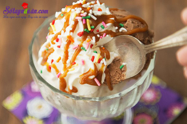 Công thức sốt bơ đậu phộng ăn cùng kem cực ngon