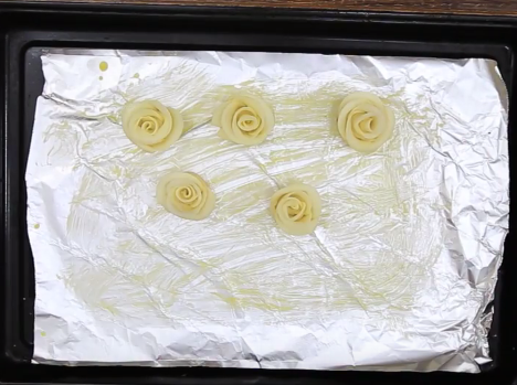 Công thức thịt kho quả trám lạ miệng, ngọt thơm khó cưỡng