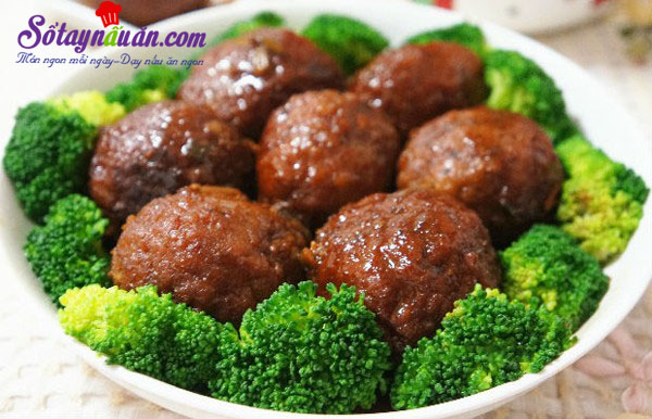 Công thức thịt viên trứng cút sốt lạ miệng