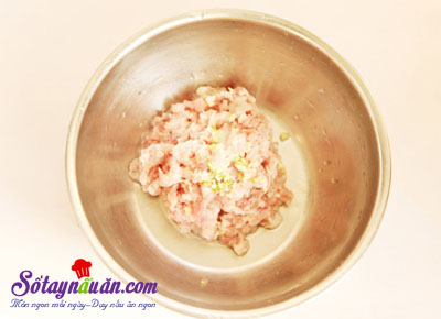 Công thức thịt viên trứng cút sốt lạ miệng