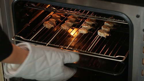 Công thức tôm xào tỏi hạt mè đậm đà đưa cơm