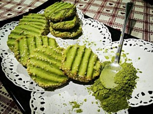 Cookie trà xanh thơm lừng gian bếp
