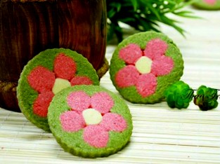Cookies hoa đào cho khay bánh ngày Tết